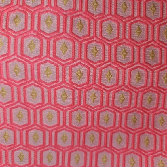 ✨RARE Lilly Pulitzer Skirt in Tate Hotty Pink✨ - Picture 3 of 6